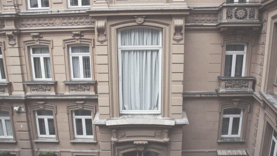 Jakie obowiązki ma nowy właściciel mieszkania z lokatorem?